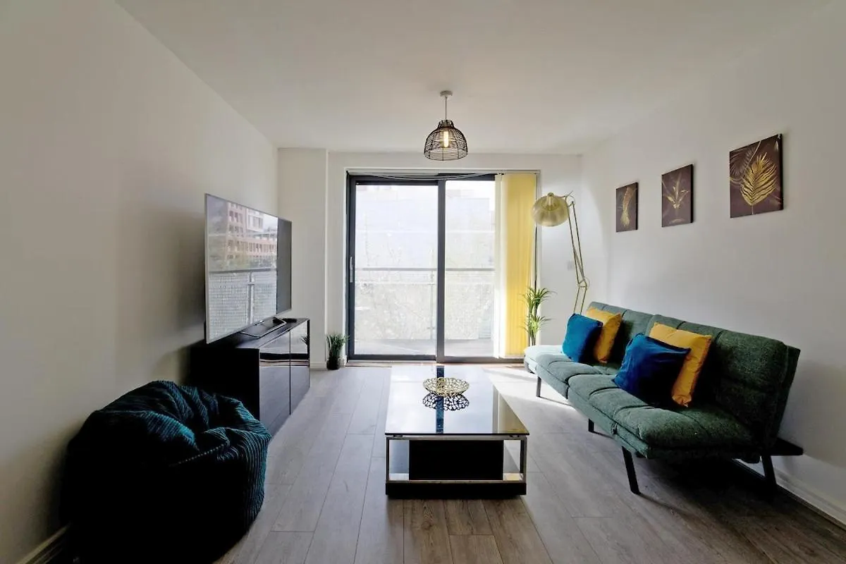 Luxury Flat Apartment - Lakeside View In London Abbey Wood United Kingdom