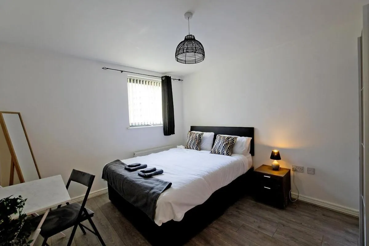 Luxury Flat Apartment - Lakeside View In London Abbey Wood United Kingdom