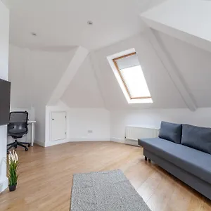 Great 1 Bedroom In Hounslow With Free Parking Abbey Wood